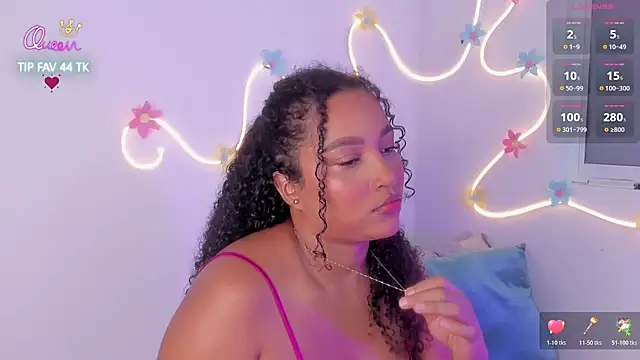 cloe 25 online show from April 2026 02:09:01 AM