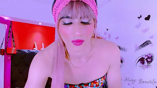 priscilahotker online show from March 2025 01:25:02 PM