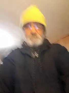 Snapshot of OralDesires2 chatting on February 2026 11:42:02 PM OralDesires2 online show from February 2026 11:42:02 PM