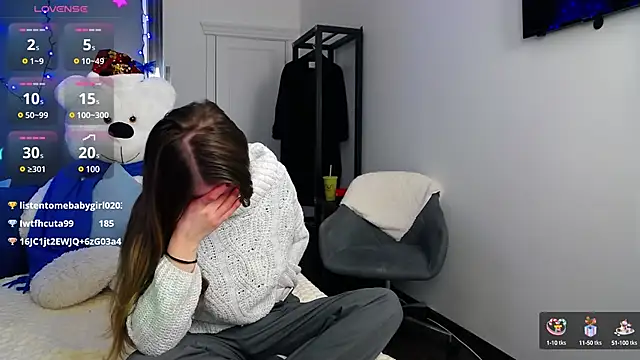 KateJonson online show from December 2024 11:49:02 AM