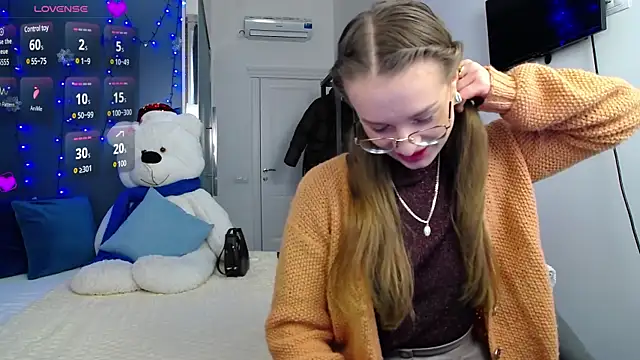 KateJonson online show from December 2024 08:44:02 AM