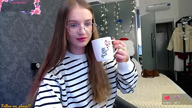 KateJonson online show from October 2025 11:29:01 AM