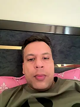 Artistic Control online show from September 2025 06:40:01 AM