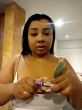 Snapshot of MelanyShayk chatting on December 2024 11:52:02 AM MelanyShayk online show from December 2024 11:52:02 AM