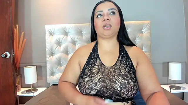 Snapshot of MelanyShayk chatting on December 2024 12:55:01 PM MelanyShayk online show from December 2024 12:55:01 PM