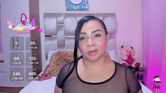 Snapshot of MelanyShayk chatting on September 2025 01:28:01 AM MelanyShayk online show from September 2025 01:28:01 AM