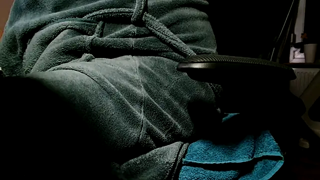 suedel65 online show from October 2025 03:37:02 AM