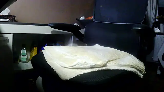 suedel65 online show from February 2026 02:54:02 AM