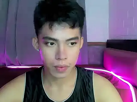 Lightjt04 online show from October 2025 05:03:01 PM