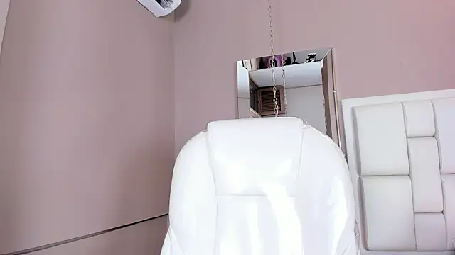 Snapshot of _BunnyNaugthy chatting on October 2025 12:26:02 PM BunnyNaugthy online show from October 2025 12:26:02 PM