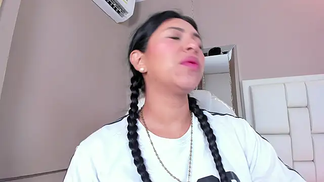 Snapshot of _BunnyNaugthy chatting on October 2025 12:16:01 PM BunnyNaugthy online show from October 2025 12:16:01 PM