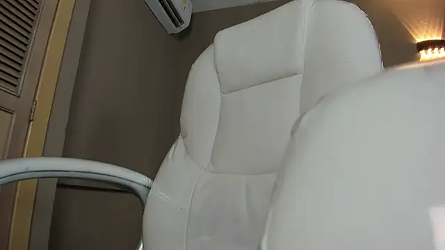 Snapshot of _BunnyNaugthy chatting on October 2025 12:06:01 PM BunnyNaugthy online show from October 2025 12:06:01 PM