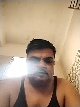 Snapshot of Desi_Londa_143 chatting on May 2026 01:57:02 AM Desi Londa 143 online show from May 2026 01:57:02 AM