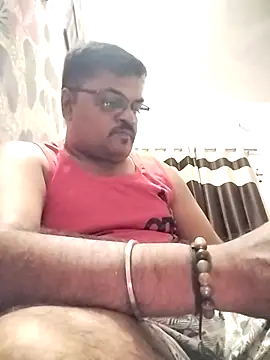 Snapshot of Desi_Londa_143 chatting on May 2026 02:06:01 AM Desi Londa 143 online show from May 2026 02:06:01 AM