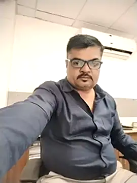 Snapshot of Desi_Londa_143 chatting on May 2026 05:36:02 AM Desi Londa 143 online show from May 2026 05:36:02 AM