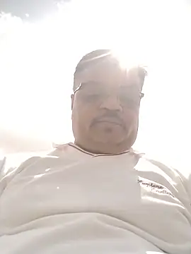 Snapshot of Desi_Londa_143 chatting on June 2026 06:05:02 AM Desi Londa 143 online show from June 2026 06:05:02 AM