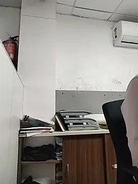 Snapshot of Desi_Londa_143 chatting on June 2026 05:08:01 AM Desi Londa 143 online show from June 2026 05:08:01 AM