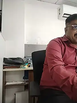 Snapshot of Desi_Londa_143 chatting on August 2026 07:22:02 AM Desi Londa 143 online show from August 2026 07:22:02 AM