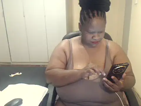 sweetnoziexx online show from February 2025 06:02:02 AM