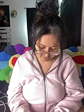 Snapshot of MsConejitaa chatting on December 2024 05:52:02 PM MsConejitaa online show from December 2024 05:52:02 PM