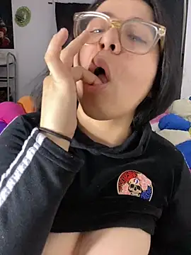 Snapshot of MsConejitaa chatting on February 2025 02:07:02 AM MsConejitaa online show from February 2025 02:07:02 AM