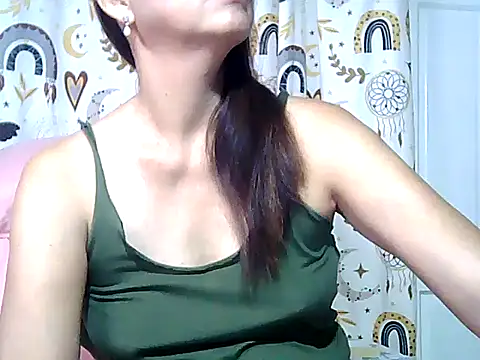 urwife tobe online show from April 2026 09:12:02 PM