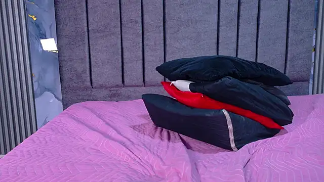 Snapshot of DANIK_STAR chatting on November 2025 01:21:02 PM DANIK STAR online show from November 2025 01:21:02 PM