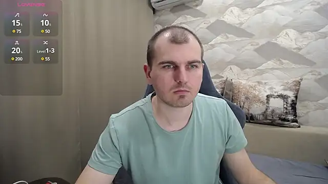 Snapshot of SerzhKorol1 chatting on March 2025 06:43:01 PM SerzhKorol1 online show from March 2025 06:43:01 PM