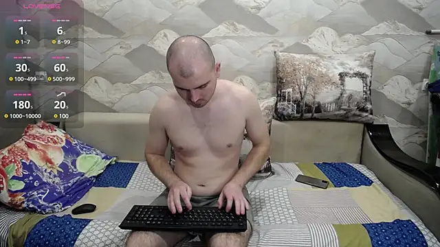 Snapshot of SerzhKorol1 chatting on March 2025 02:33:02 PM SerzhKorol1 online show from March 2025 02:33:02 PM