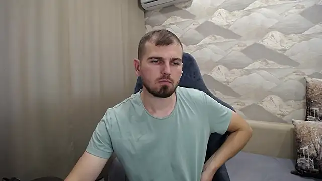 Snapshot of SerzhKorol1 chatting on September 2025 12:27:02 PM SerzhKorol1 online show from September 2025 12:27:02 PM