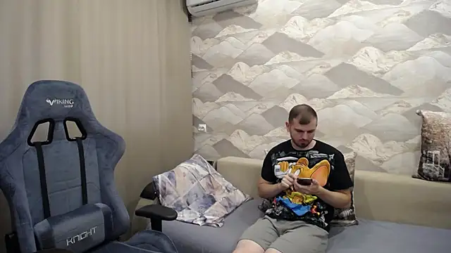 Snapshot of SerzhKorol1 chatting on September 2025 01:13:01 PM SerzhKorol1 online show from September 2025 01:13:01 PM