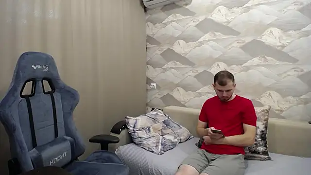 SerzhKorol1 online show from October 2025 07:40:02 AM