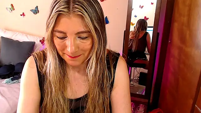 Jolie-Mature online show from October 2025 09:33:01 PM