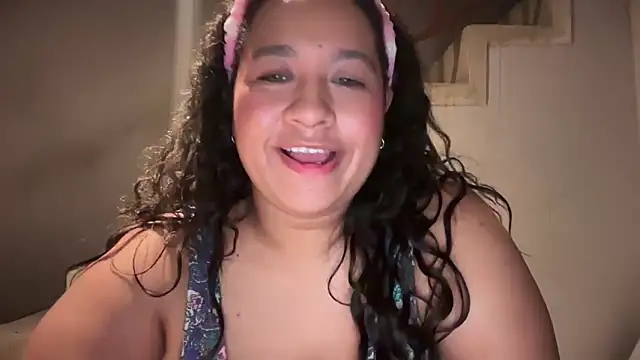 Big boobs lau  online show from October 2025 06:44:01 AM