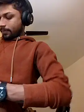 Snapshot of _IRRESISTIBLE_ chatting on January 2025 04:04:01 PM IRRESISTIBLE online show from January 2025 04:04:01 PM