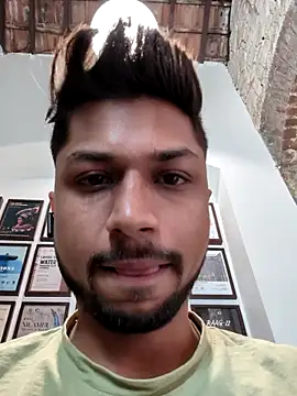  IRRESISTIBLE  online show from February 2026 07:17:01 AM