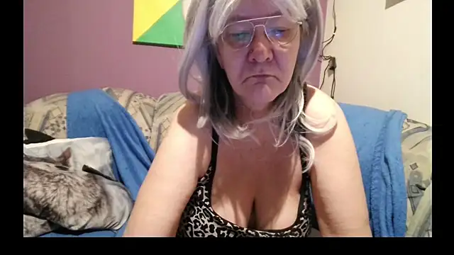 Snapshot of milfchantal4 chatting on January 2025 07:30:01 AM milfchantal4 online show from January 2025 07:30:01 AM