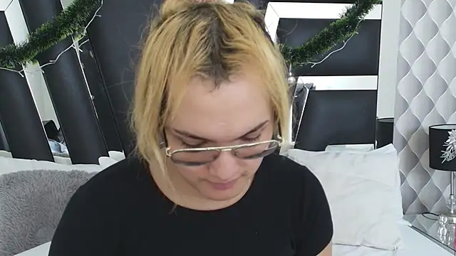 katya kozlov online show from December 2024 11:22:01 AM