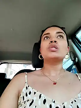 Snapshot of aisha_es chatting on January 2025 05:45:02 PM aisha es online show from January 2025 05:45:02 PM