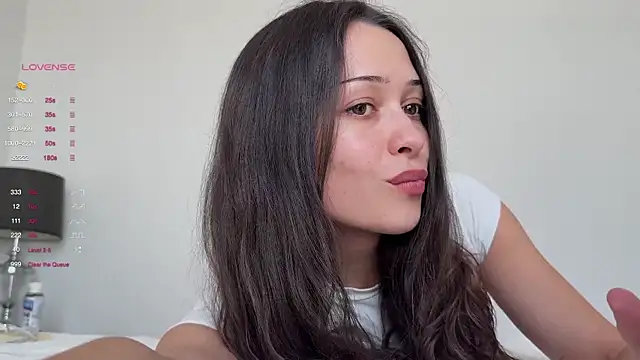 mo1ly online show from February 2026 08:24:01 AM