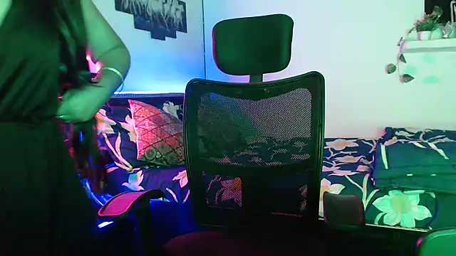 Snapshot of The_Divine_Love chatting on December 2024 07:14:01 PM The Divine Love online show from December 2024 07:14:01 PM