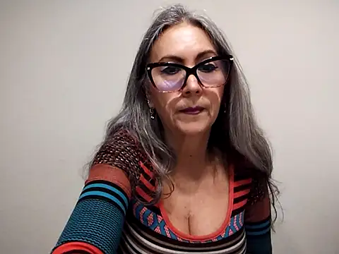 EvaRobinson online show from January 2025 06:34:02 PM