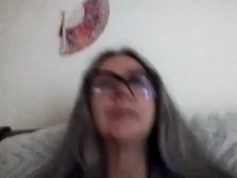 EvaRobinson online show from February 2025 02:45:02 AM