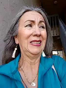 EvaRobinson online show from February 2025 08:25:02 PM