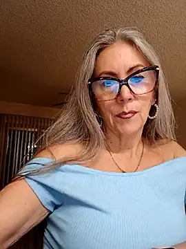 EvaRobinson online show from March 2025 01:54:02 AM