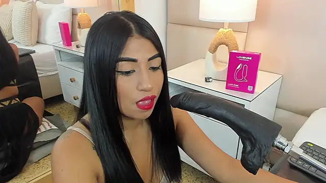 AntoniaRoss  online show from February 2026 01:18:02 PM