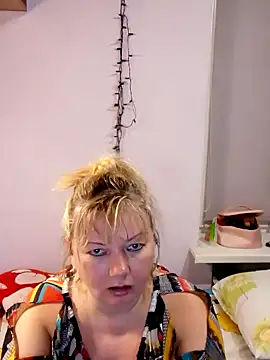 Snapshot of Lusi-777 chatting on February 2025 03:30:01 PM Lusi-777 online show from February 2025 03:30:01 PM