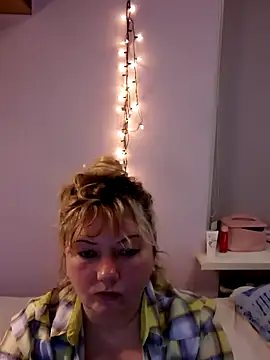 Snapshot of Lusi-777 chatting on March 2025 05:06:02 PM Lusi-777 online show from March 2025 05:06:02 PM
