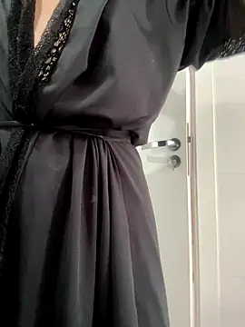 AliceStone19 online show from October 2025 05:44:02 PM