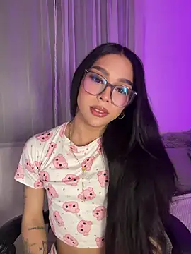 Samantha Bernardo online show from April 2026 05:18:02 AM